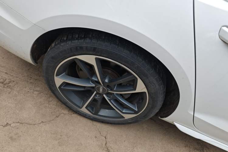 Used Audi A4L 2020 40 TFSI Fashionable and Elegant Model Exterior 5