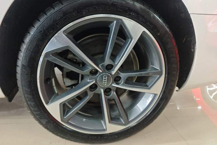 Used Audi A4L 2020 40 TFSI Fashion Dynamic Model Exterior 8