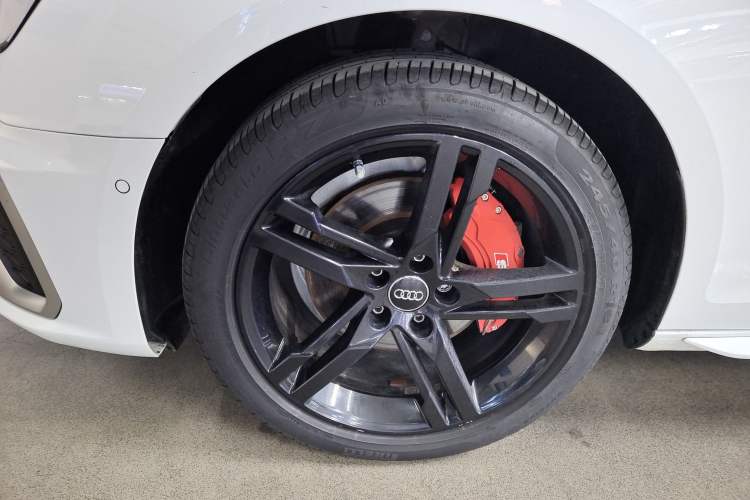 Used Audi A4L 2020 40 TFSI Luxury Dynamic Model Exterior 9