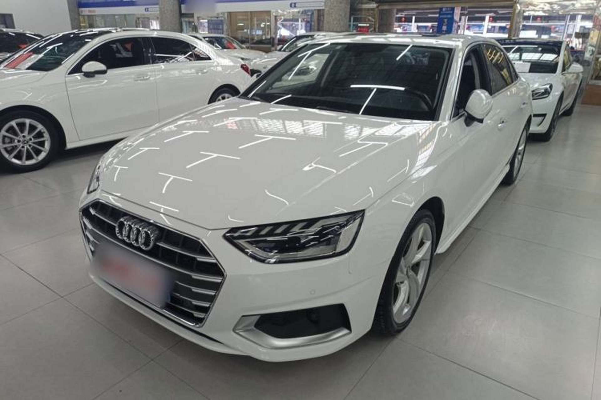 Used Audi A4L 2020 40 TFSI Luxury Dynamic Model Front Left 45 Deg