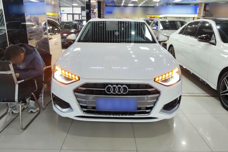 Used Audi A4L 2020 40 TFSI Fashionable and Elegant Model Front