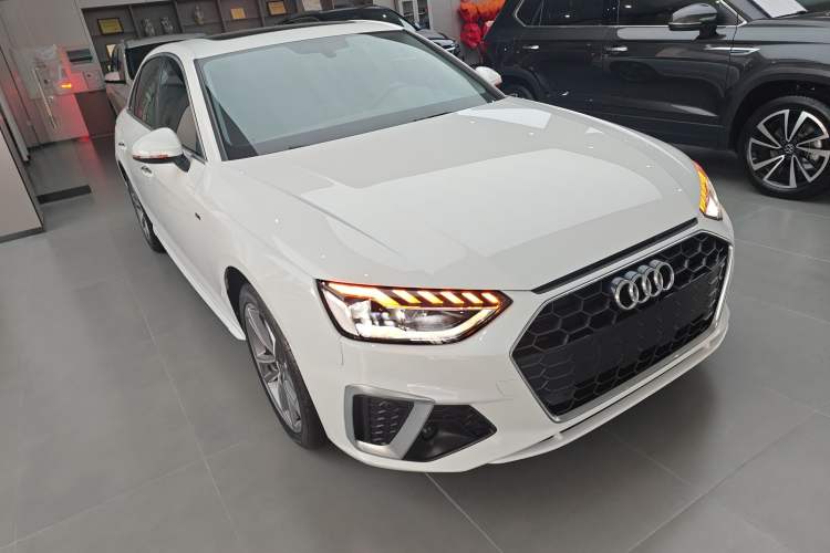 Used Audi A4L 2020 40 TFSI Fashion Dynamic Model Front Right 45 Deg