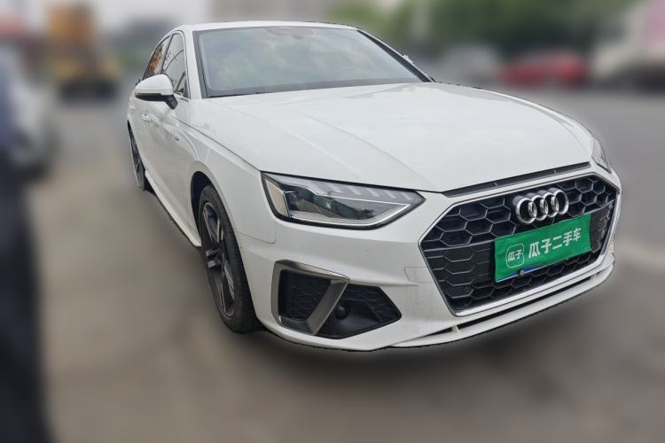 Used Audi A4L 2020 40 TFSI Luxury Dynamic Model Front Right 45 Deg