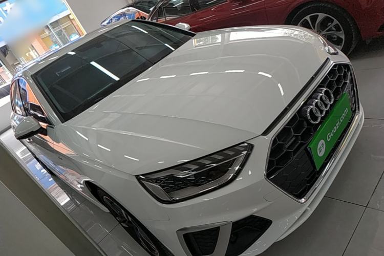Used Audi A4L 2020 40 TFSI quattro Luxury Dynamic Model Front Right 45 Deg