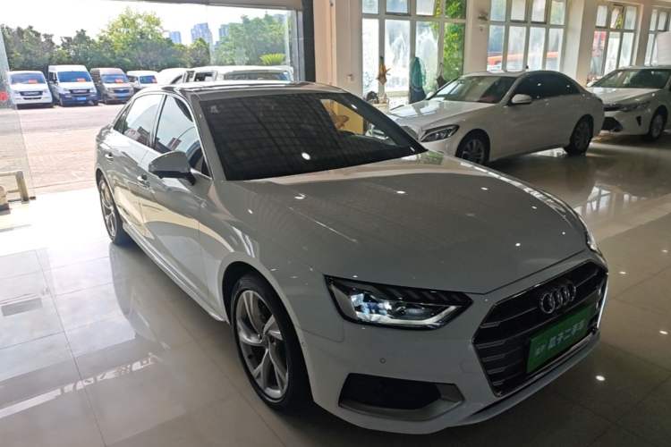 Used Audi A4L 2020 40 TFSI Fashionable and Elegant Model Front Right 45 Deg