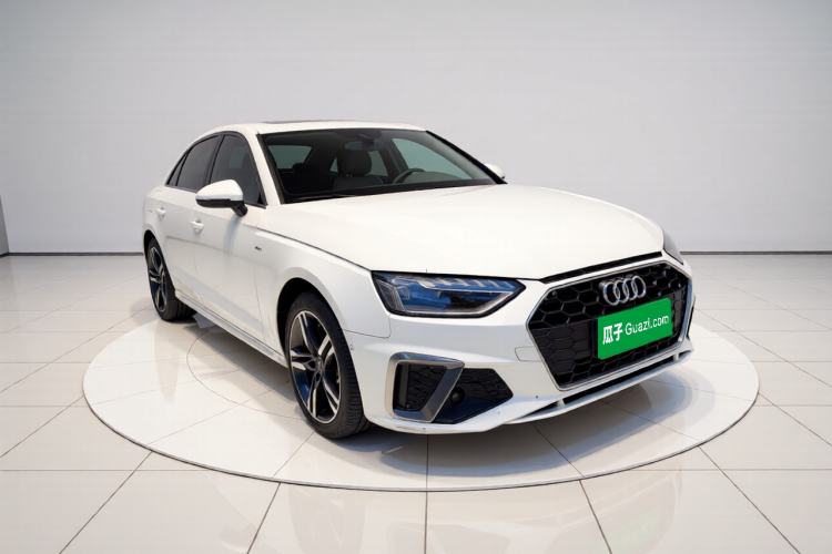 Used Audi A4L 2020 40 TFSI Luxury Dynamic Model Front Right 45 Deg