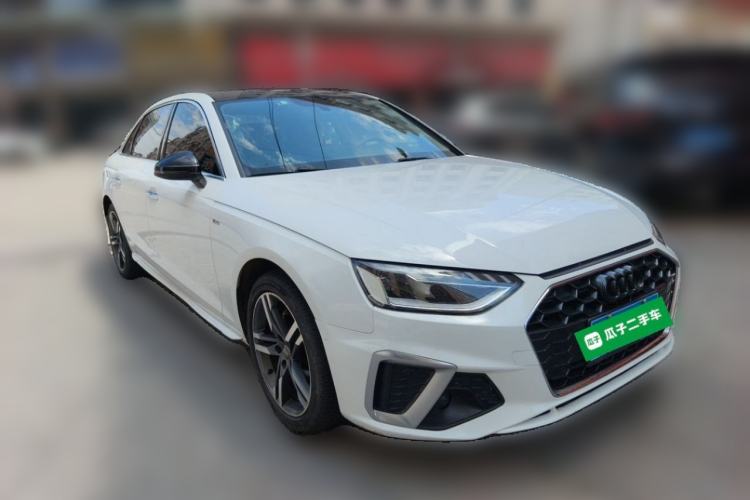 Used Audi A4L 2020 40 TFSI Luxury Dynamic Model Front Right 45 Deg
