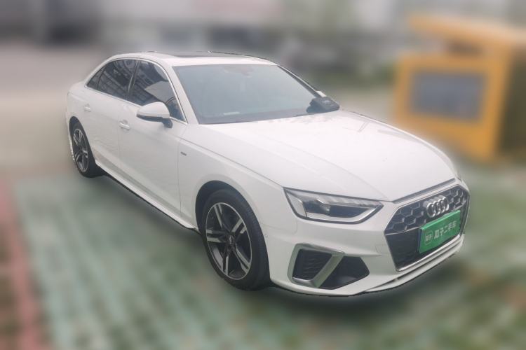 Used Audi A4L 2020 40 TFSI Luxury Dynamic Model Front Right 45 Deg