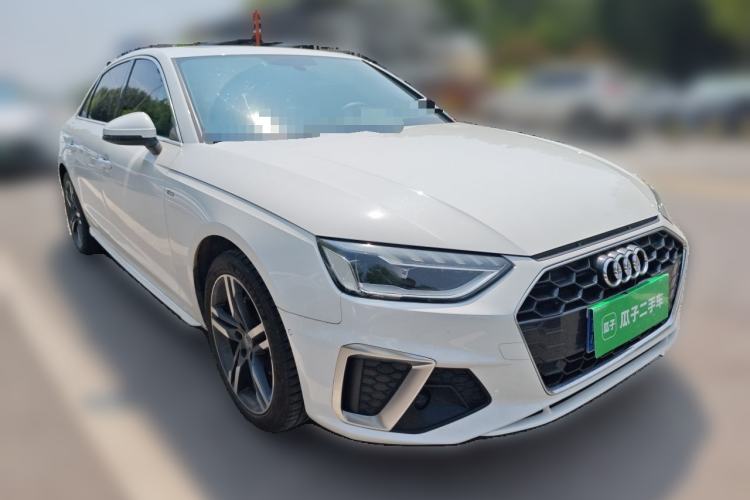 Used Audi A4L 2020 40 TFSI Luxury Dynamic Model Front Right 45 Deg