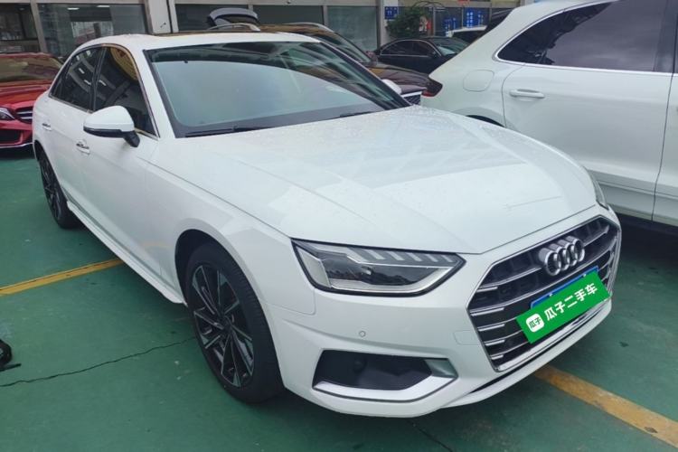Used Audi A4L 2020 40 TFSI Luxury Dynamic Model Front Right 45 Deg