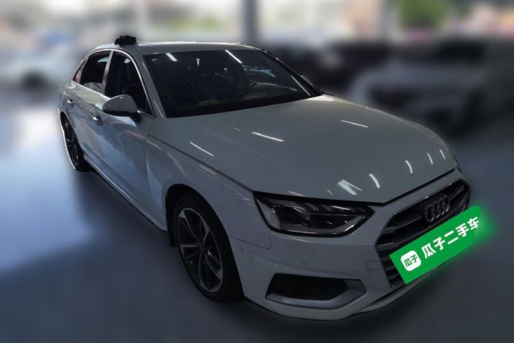 Used Audi A4L 2020 40 TFSI Fashionable and Elegant Model Front Right 45 Deg