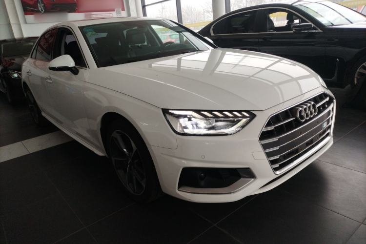 Used Audi A4L 2020 40 TFSI Fashionable and Elegant Model Front Right 45 Deg