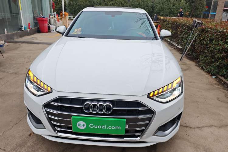 Used Audi A4L 2020 40 TFSI Fashionable and Elegant Model Front