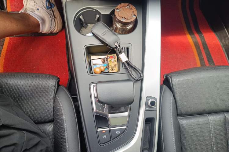 Used Audi A4L 2020 40 TFSI Fashion Dynamic Model Gear Lever