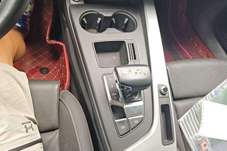 Used Audi A4L 2020 40 TFSI Fashion Dynamic Model Gear Lever