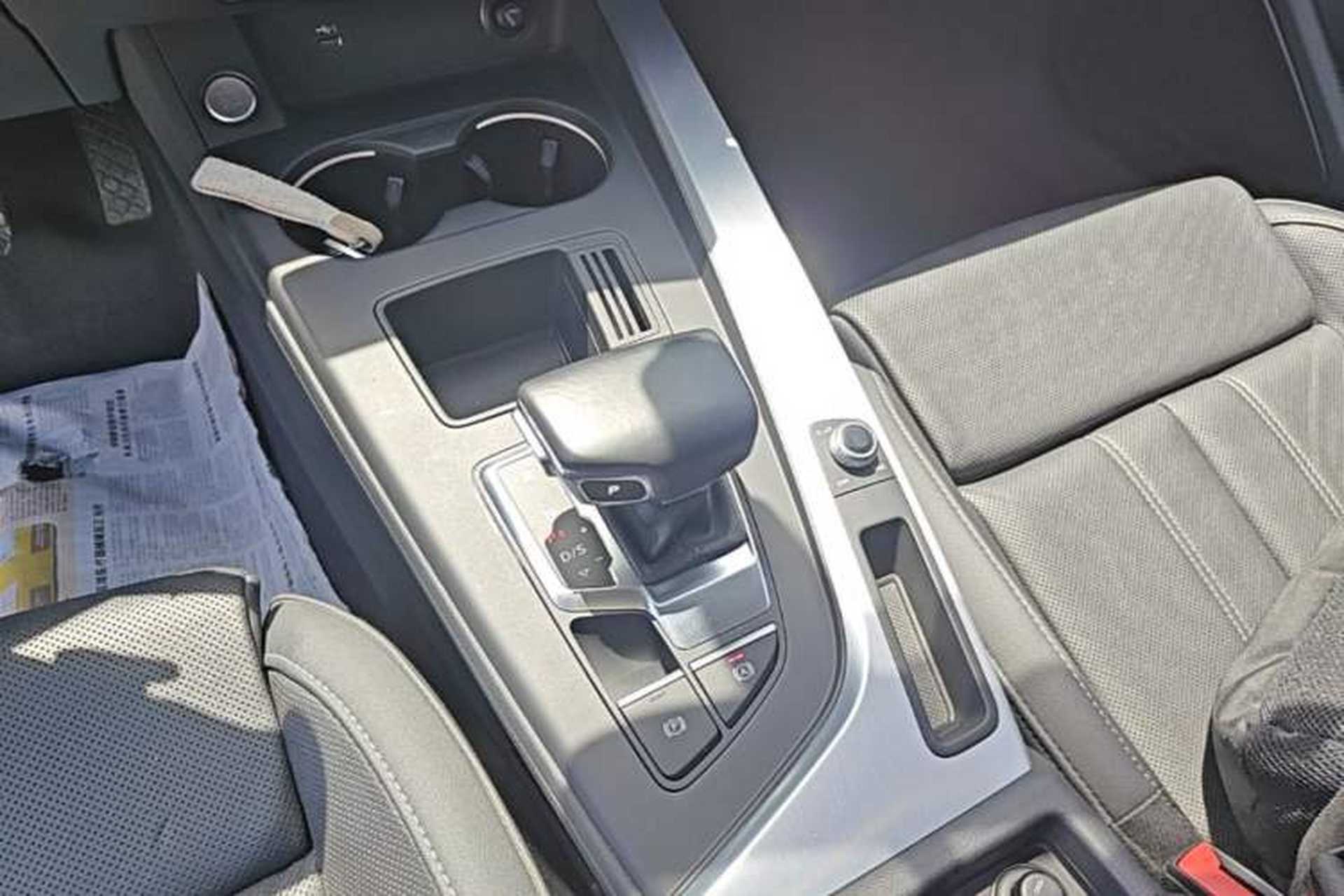 Used Audi A4L 2020 40 TFSI Fashion Dynamic Model Gear Lever