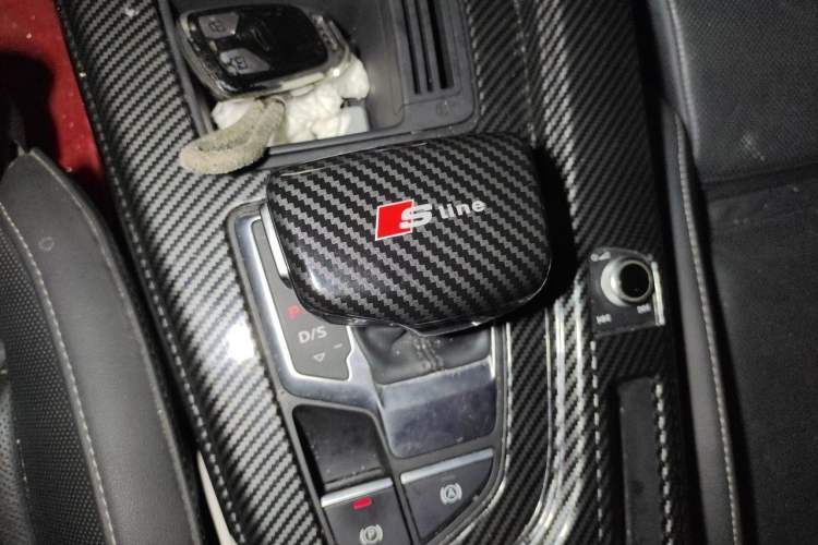 Used Audi A4L 2020 40 TFSI Fashion Dynamic Model Gear Lever