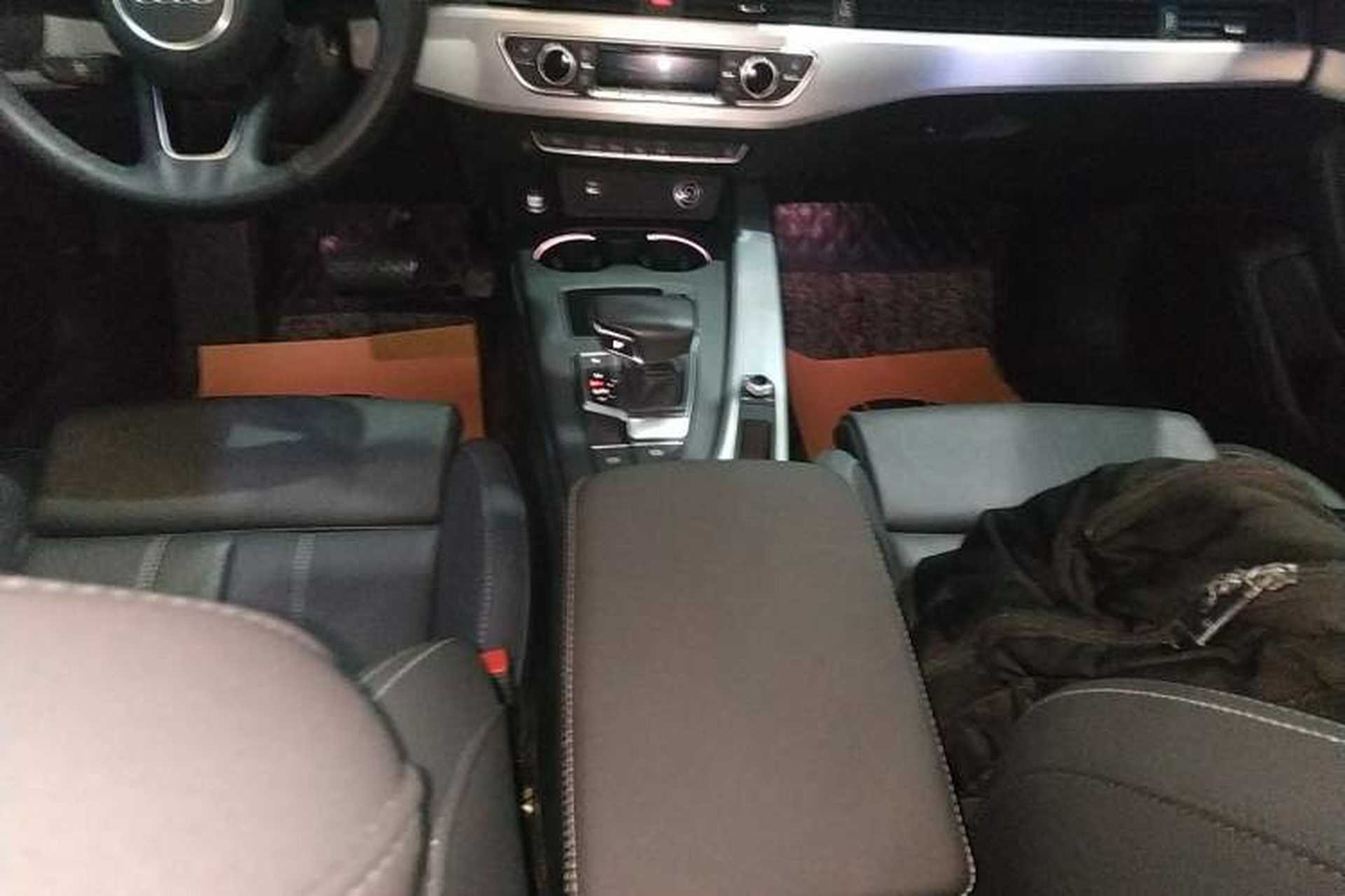 Used Audi A4L 2020 40 TFSI Luxury Dynamic Model Gear Lever