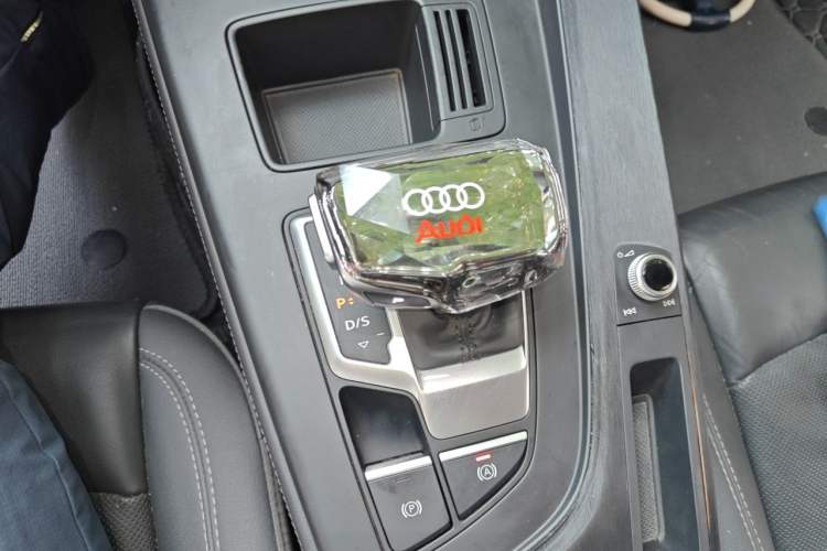 Used Audi A4L 2020 40 TFSI Luxury Prestige Edition Gear Lever