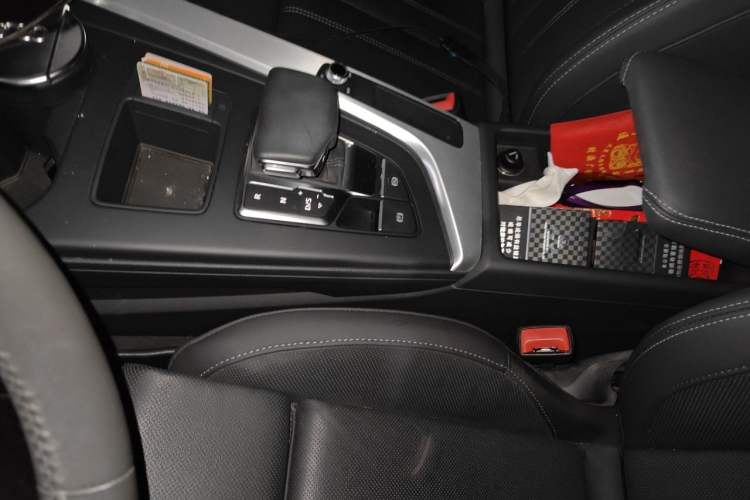 Used Audi A4L 2020 40 TFSI Fashion Dynamic Model Gear Lever