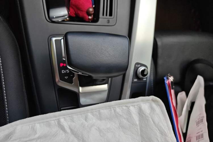 Used Audi A4L 2020 40 TFSI Fashion Dynamic Model Gear Lever