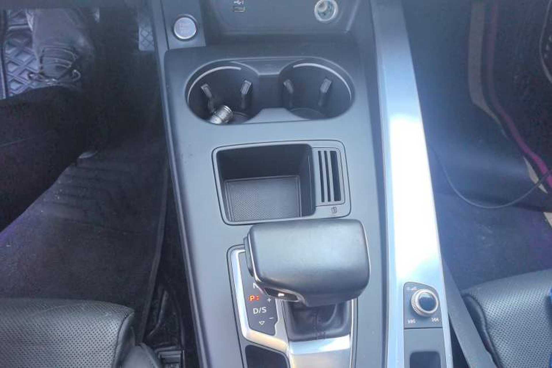 Used Audi A4L 2020 40 TFSI Fashion Dynamic Model Gear Lever