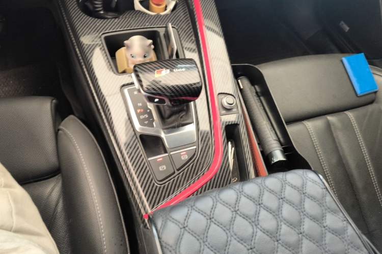 Used Audi A4L 2020 40 TFSI Luxury Dynamic Model Gear Lever