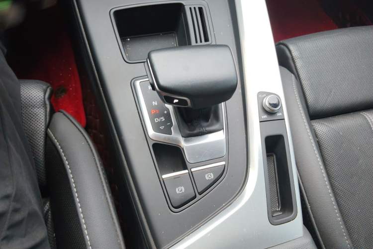 Used Audi A4L 2020 40 TFSI Fashion Dynamic Model Gear Lever