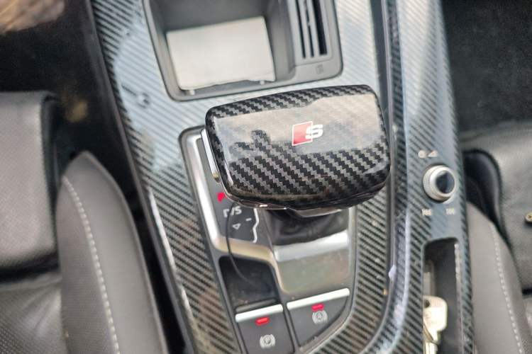 Used Audi A4L 2020 40 TFSI Fashion Dynamic Model Gear Lever