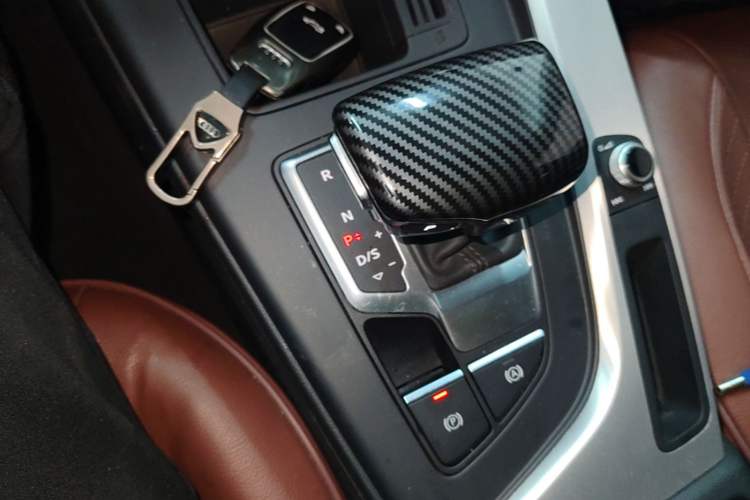Used Audi A4L 2020 40 TFSI Fashion Dynamic Model Gear Lever
