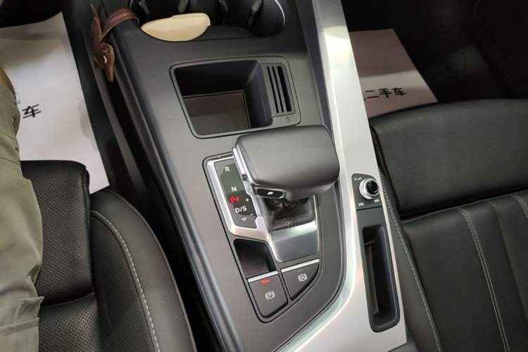 Used Audi A4L 2020 40 TFSI Fashion Dynamic Model Gear Lever