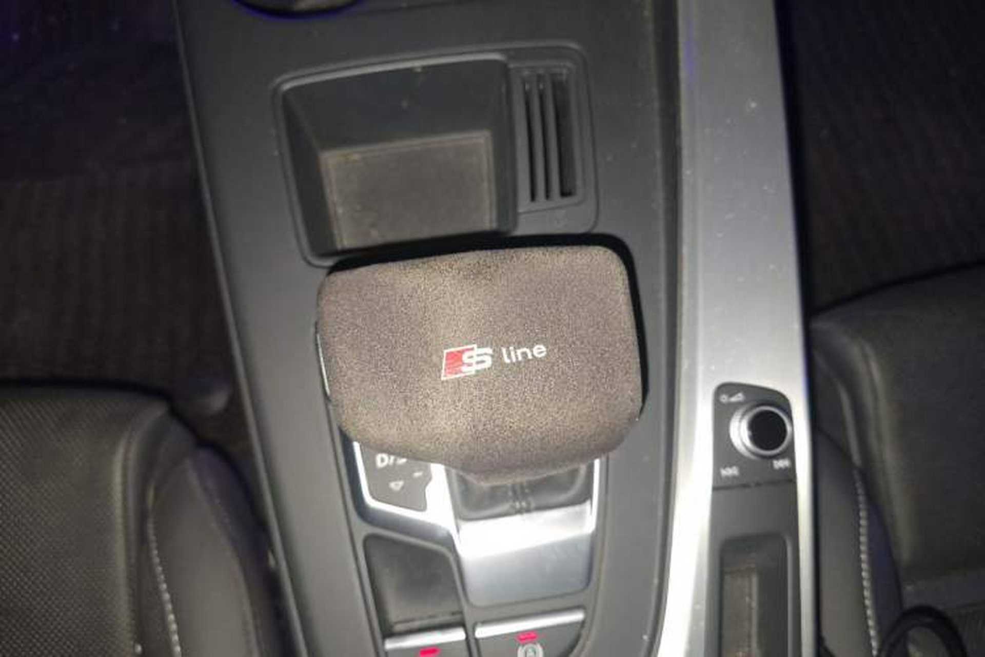 Used Audi A4L 2020 40 TFSI Fashion Dynamic Model Gear Lever