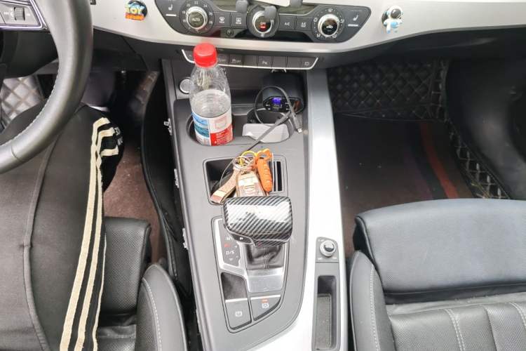 Used Audi A4L 2020 40 TFSI Fashion Dynamic Model Gear Lever