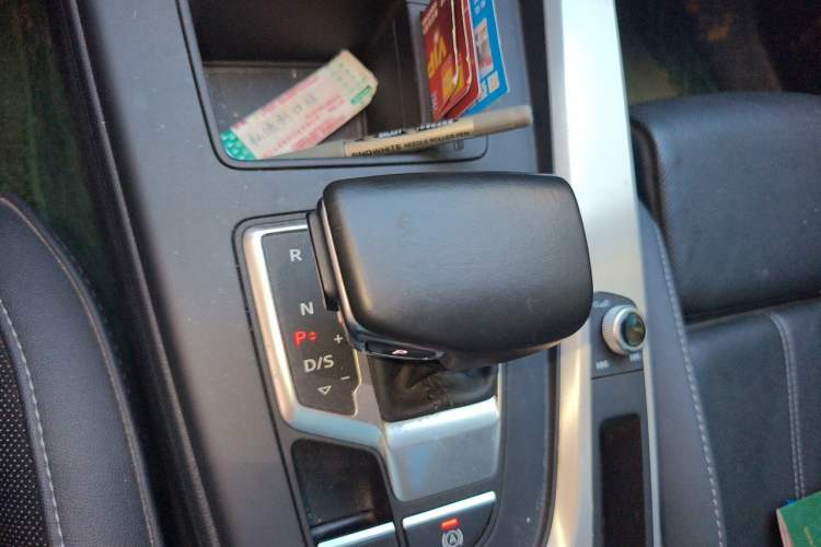 Used Audi A4L 2020 40 TFSI Luxury Dynamic Model Gear Lever