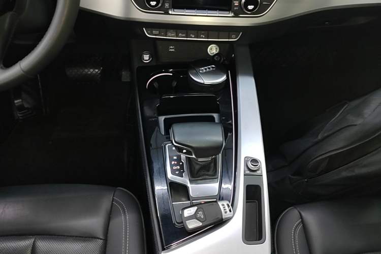 Used Audi A4L 2020 40 TFSI Luxury Prestige Edition Gear Lever