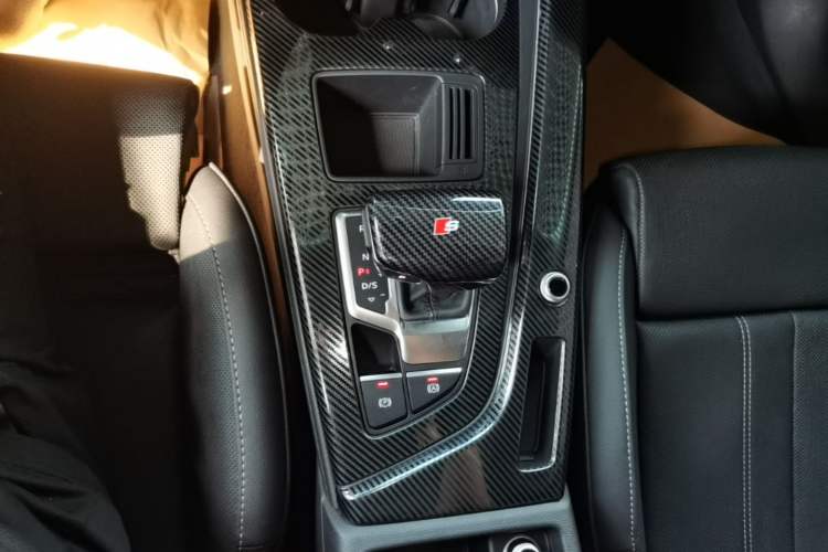 Used Audi A4L 2020 40 TFSI Fashion Dynamic Model Gear Lever