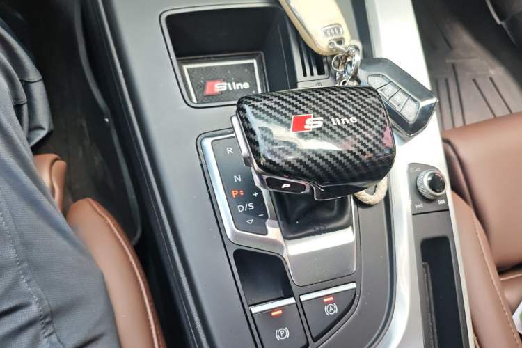 Used Audi A4L 2020 40 TFSI Fashion Dynamic Model Gear Lever