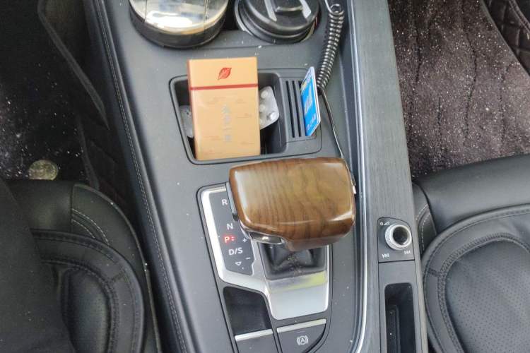 Used Audi A4L 2020 40 TFSI Luxury Prestige Edition Gear Lever