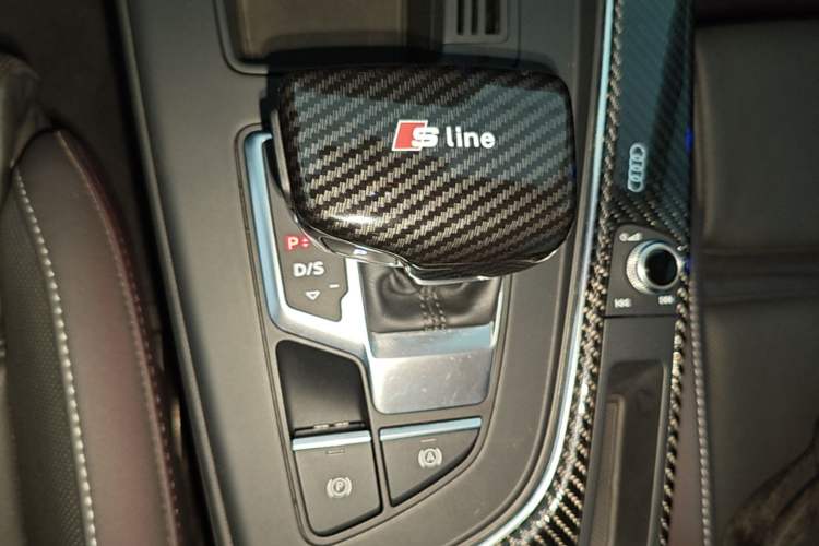Used Audi A4L 2020 40 TFSI Fashion Dynamic Model Gear Lever