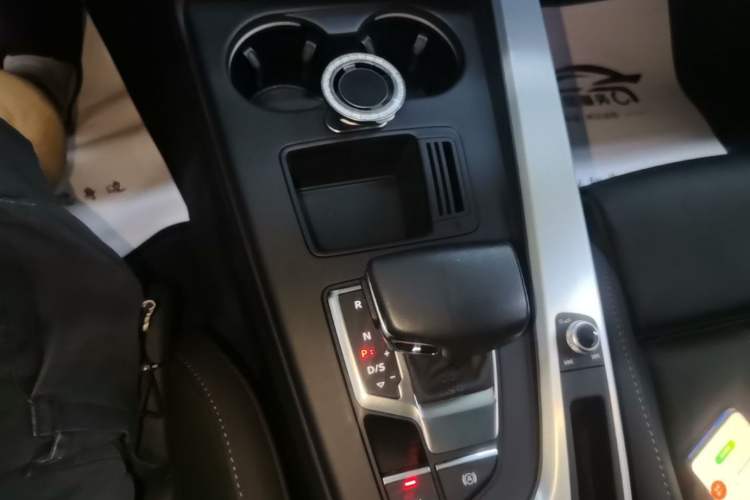 Used Audi A4L 2020 40 TFSI Fashion Dynamic Model Gear Lever