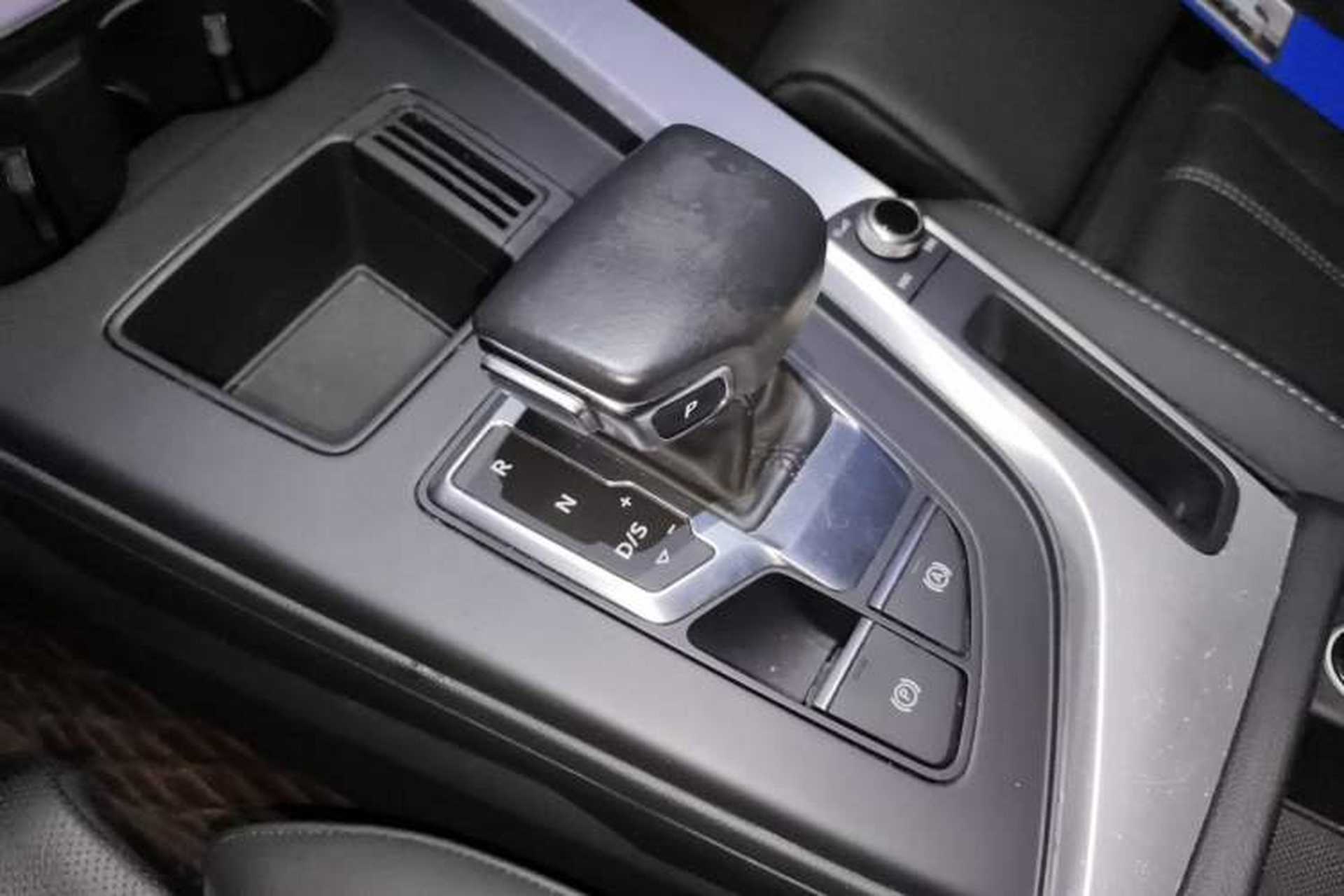 Used Audi A4L 2020 35 TFSI Fashion Dynamic Model Gear Lever