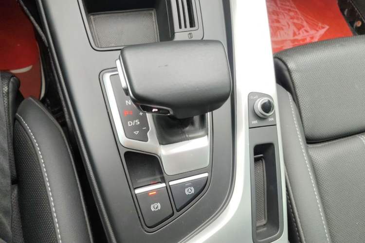 Used Audi A4L 2020 40 TFSI Fashion Dynamic Model Gear Lever