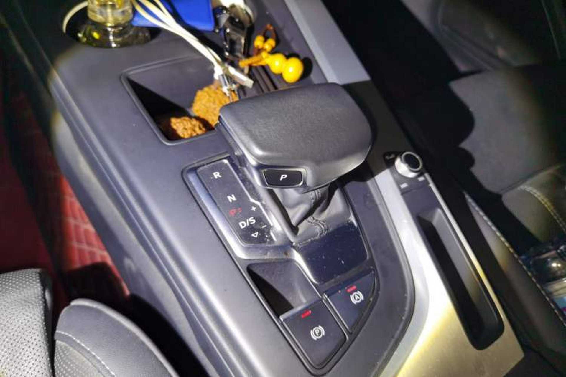 Used Audi A4L 2020 40 TFSI Fashion Dynamic Model Gear Lever