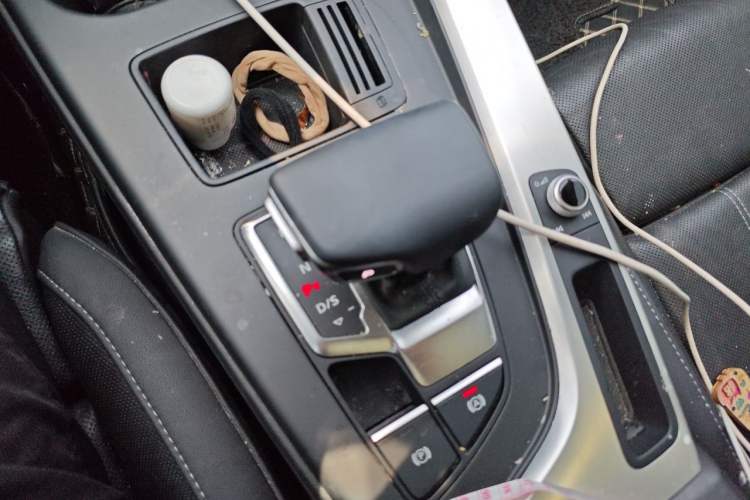 Used Audi A4L 2020 40 TFSI Luxury Dynamic Model Gear Lever