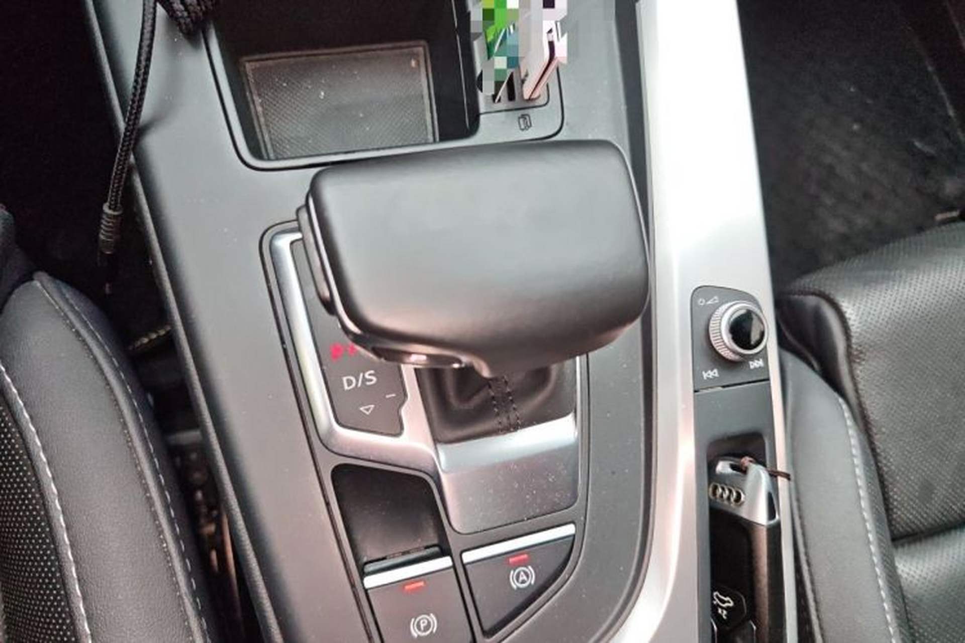 Used Audi A4L 2020 40 TFSI Fashion Dynamic Model Gear Lever