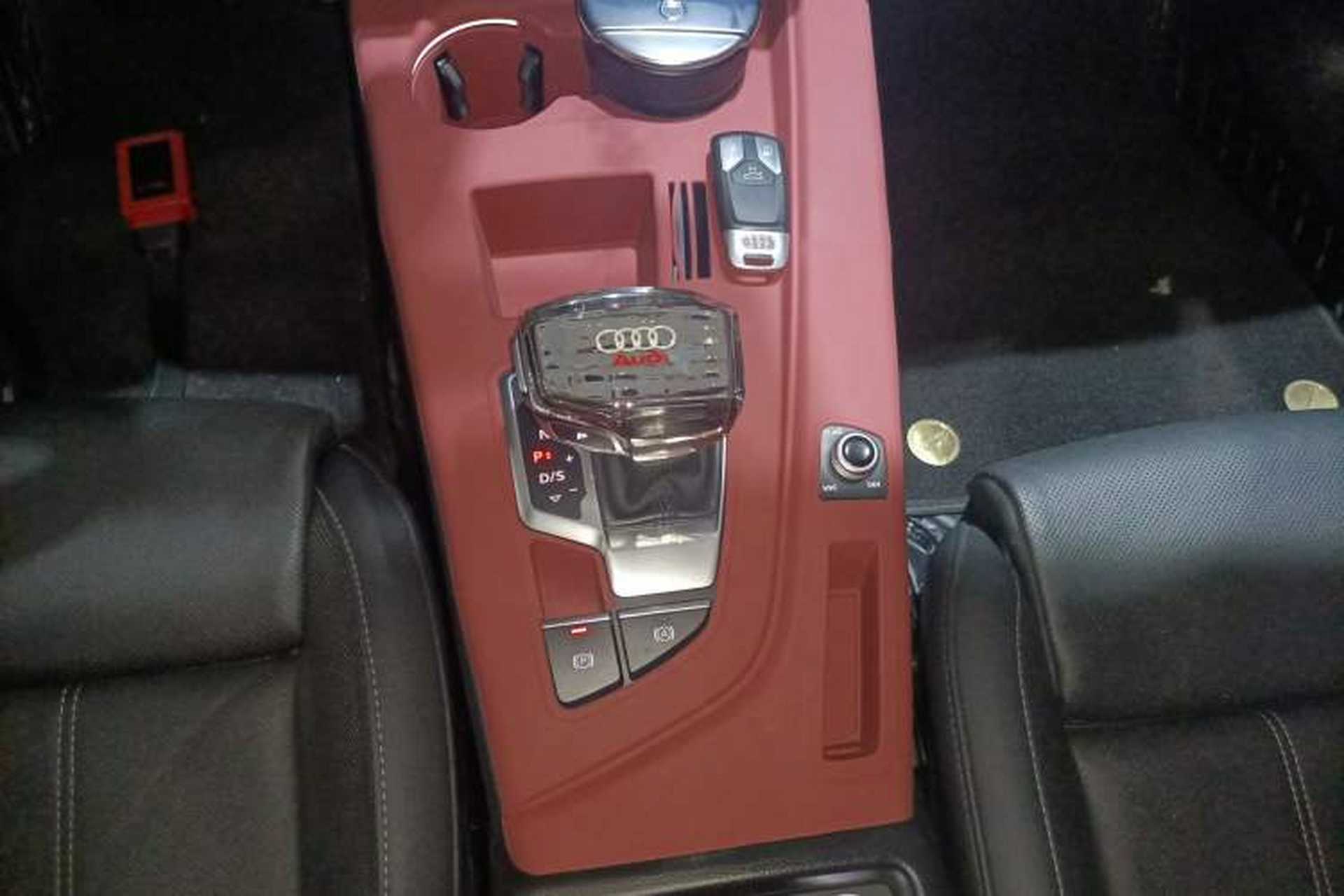 Used Audi A4L 2020 40 TFSI Fashion Dynamic Model Gear Lever