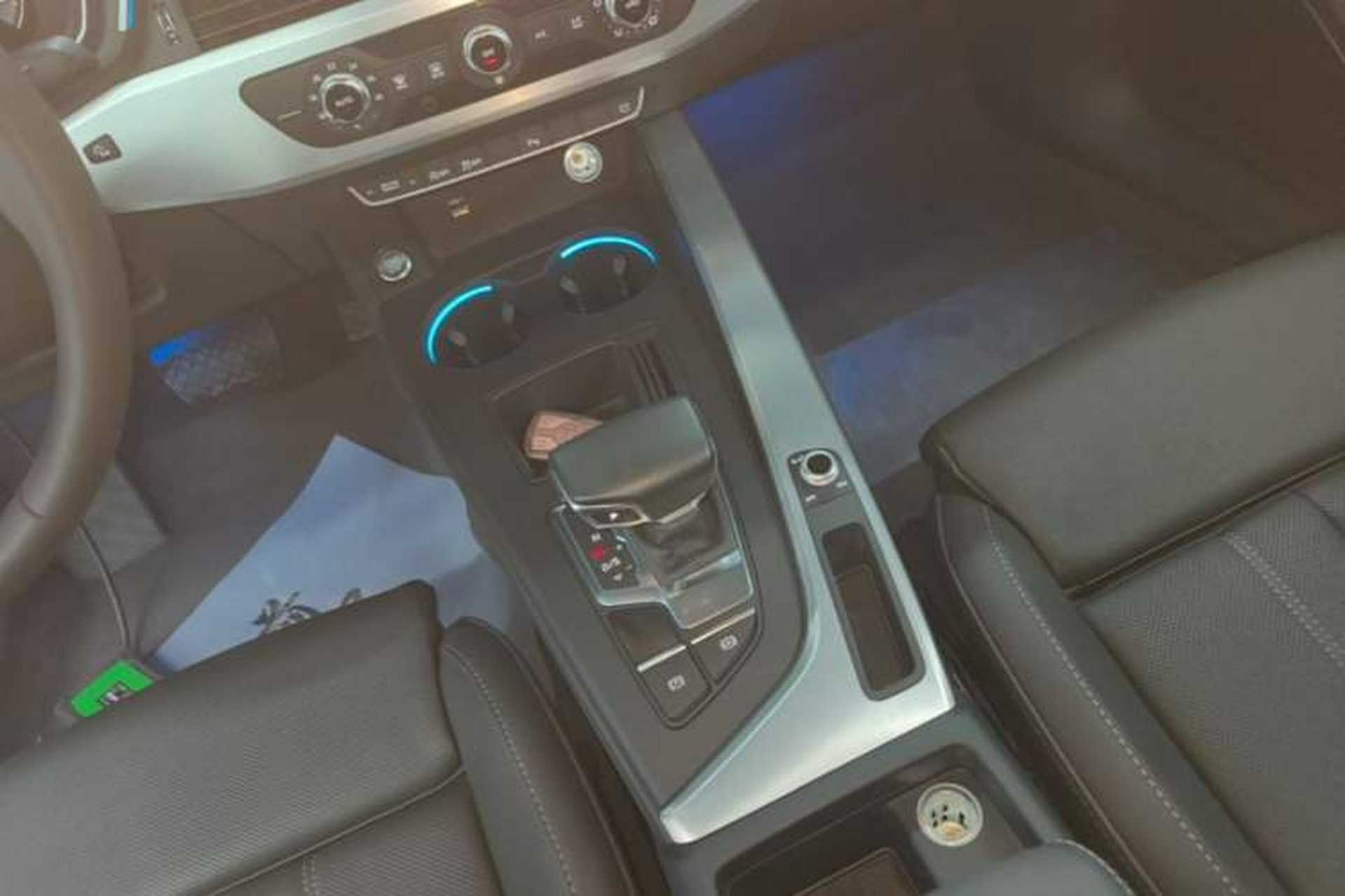 Used Audi A4L 2020 40 TFSI Fashion Dynamic Model Gear Lever