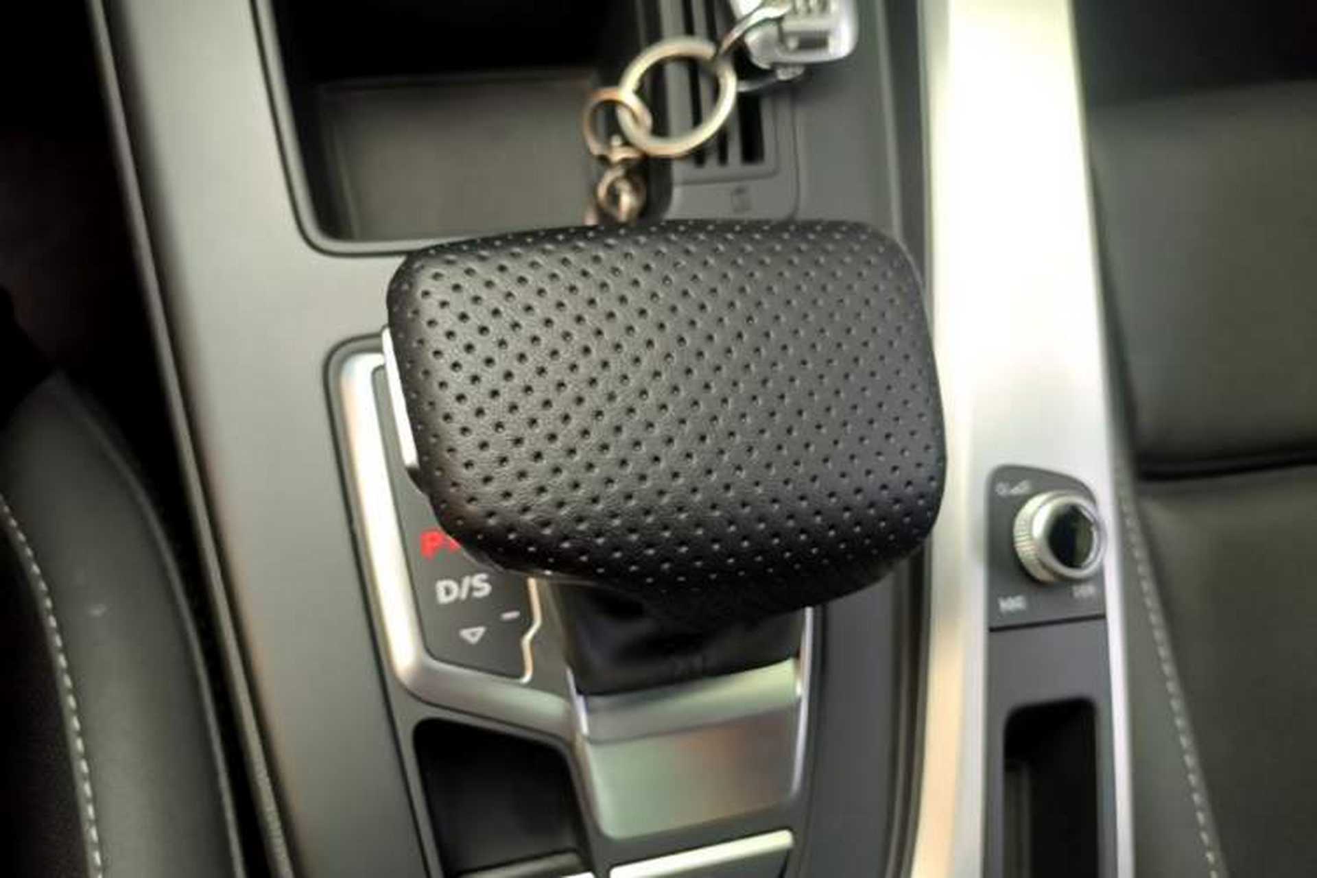 Used Audi A4L 2020 40 TFSI Fashion Dynamic Model Gear Lever