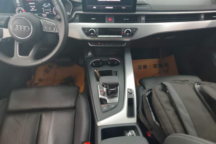 Used Audi A4L 2020 40 TFSI Luxury Dynamic Model Gear Lever
