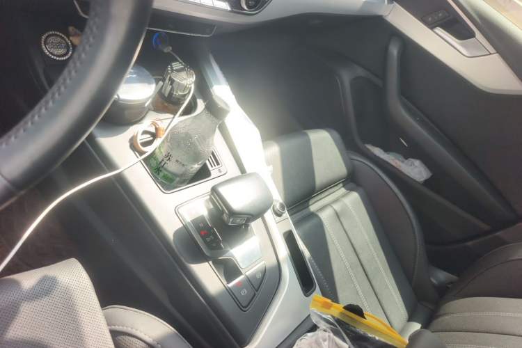 Used Audi A4L 2020 40 TFSI Fashion Dynamic Model Gear Lever